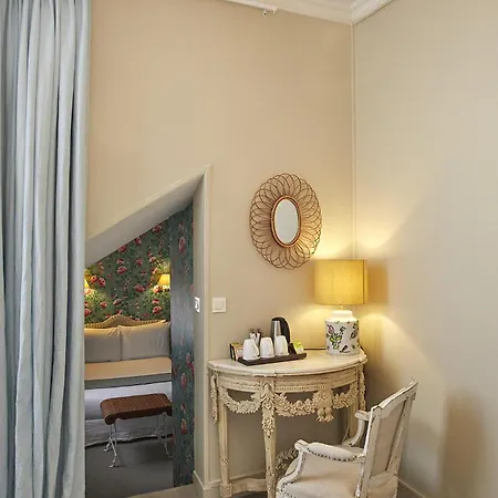 Hotel Du Danube Saint Germain 3*