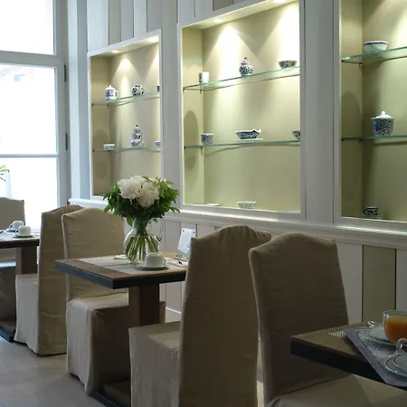 Hotel Du Danube Saint Germain Parigi