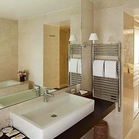 Du Danube Saint Germain Hotel