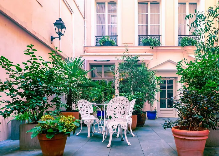 ホテル デュ ダニューブ サン ジェルマン パリ